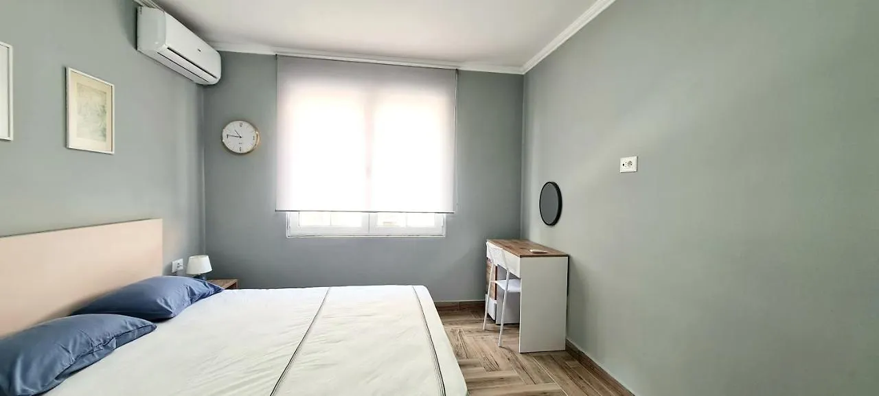 2V1 - 21 Dhjetori Apartment Tirana Albania