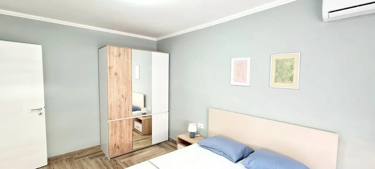 2V1 - 21 Dhjetori Apartment Tirana