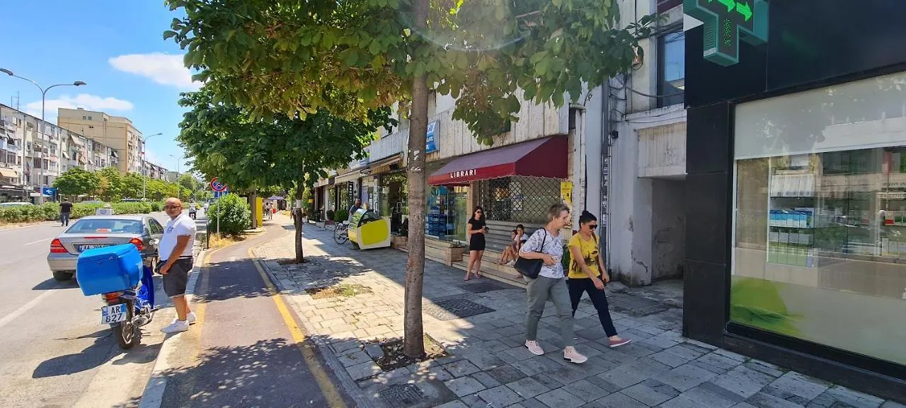 2V1 - 21 Dhjetori Apartment Tirana Albania